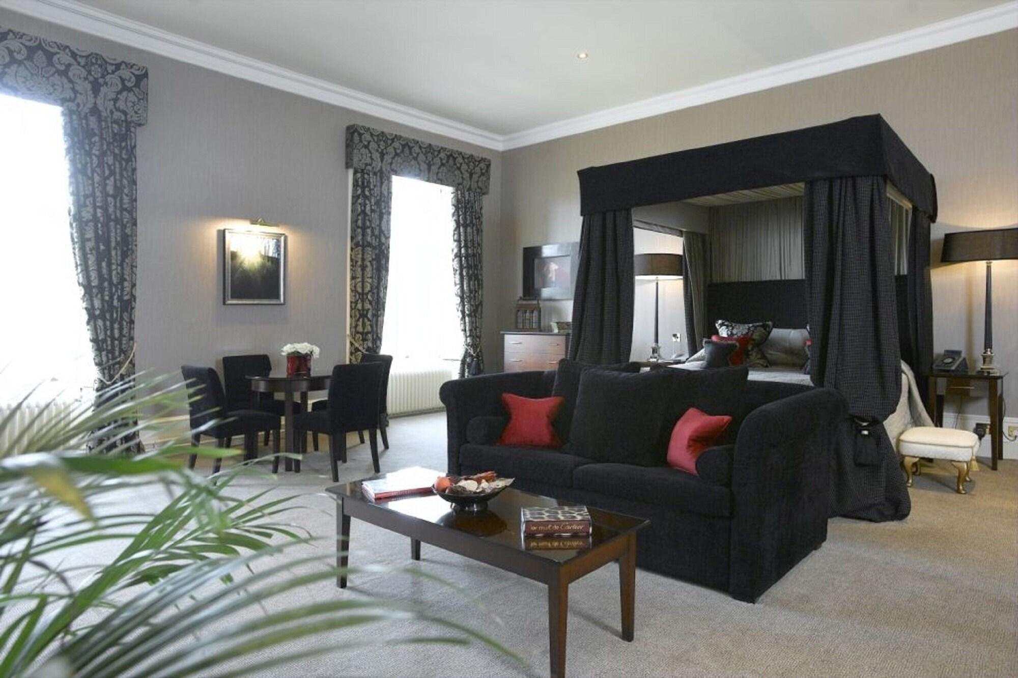Mar Hall Golf & Spa Resort Bishopton  Extérieur photo A suite at the hotel