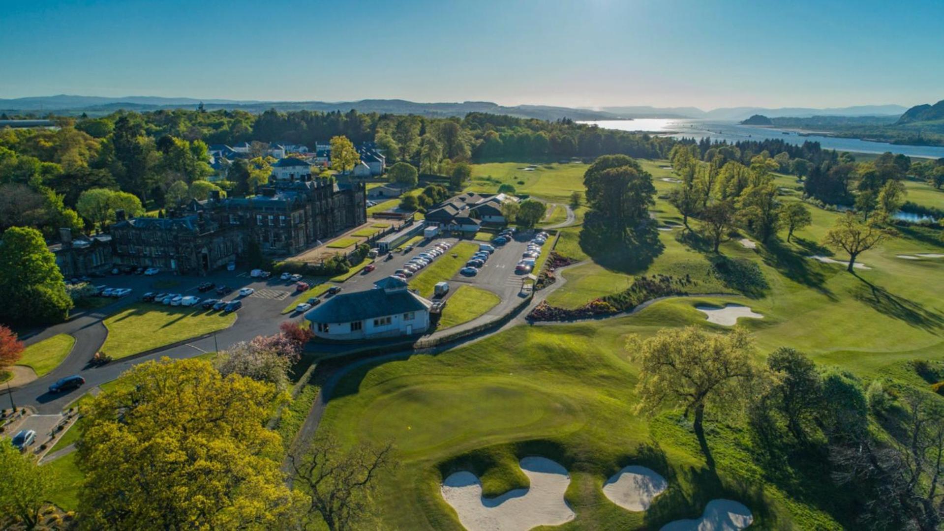 Mar Hall Golf & Spa Resort Bishopton  Extérieur photo The 18th hole at the Old Course, with the clubhouse in the background